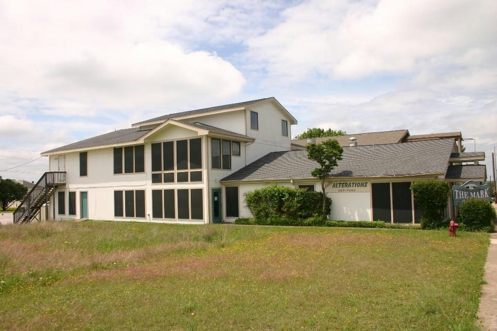 20511  Dawn Dr  #111/112