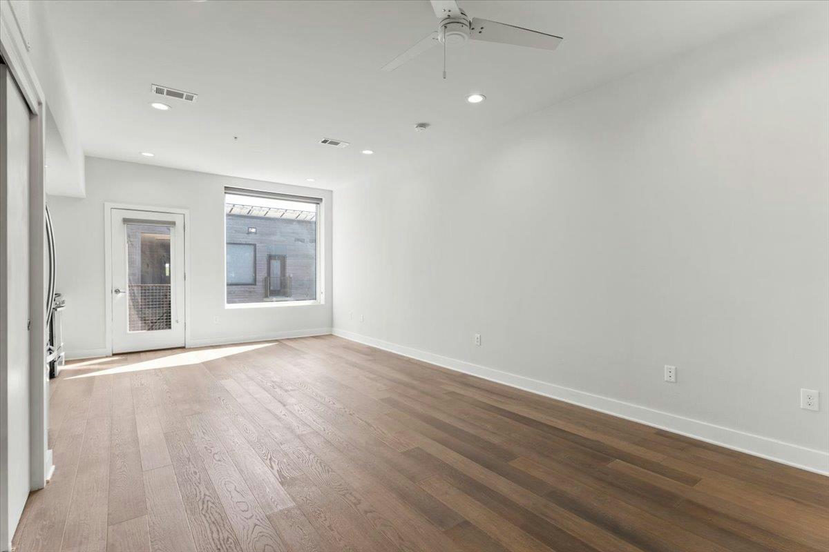 1800 E 4th St #331 — photo 4