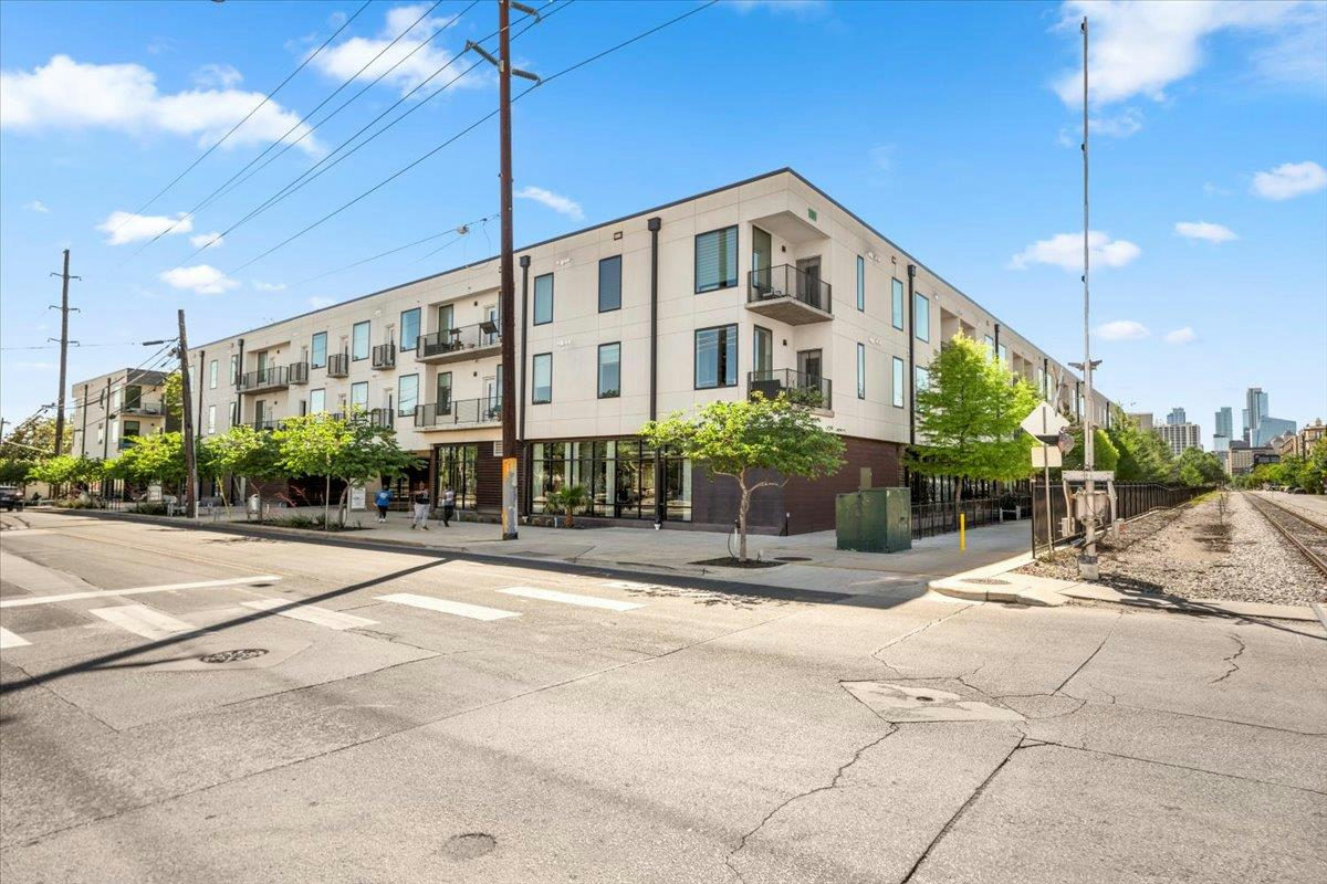1800 E 4th St #331 — photo 31