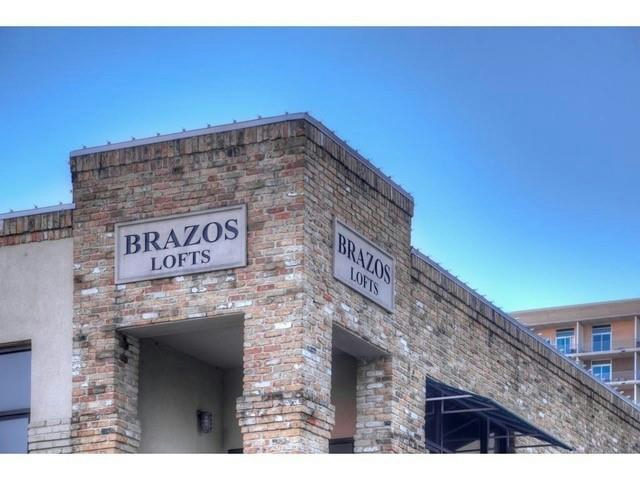 411  Brazos St  #108