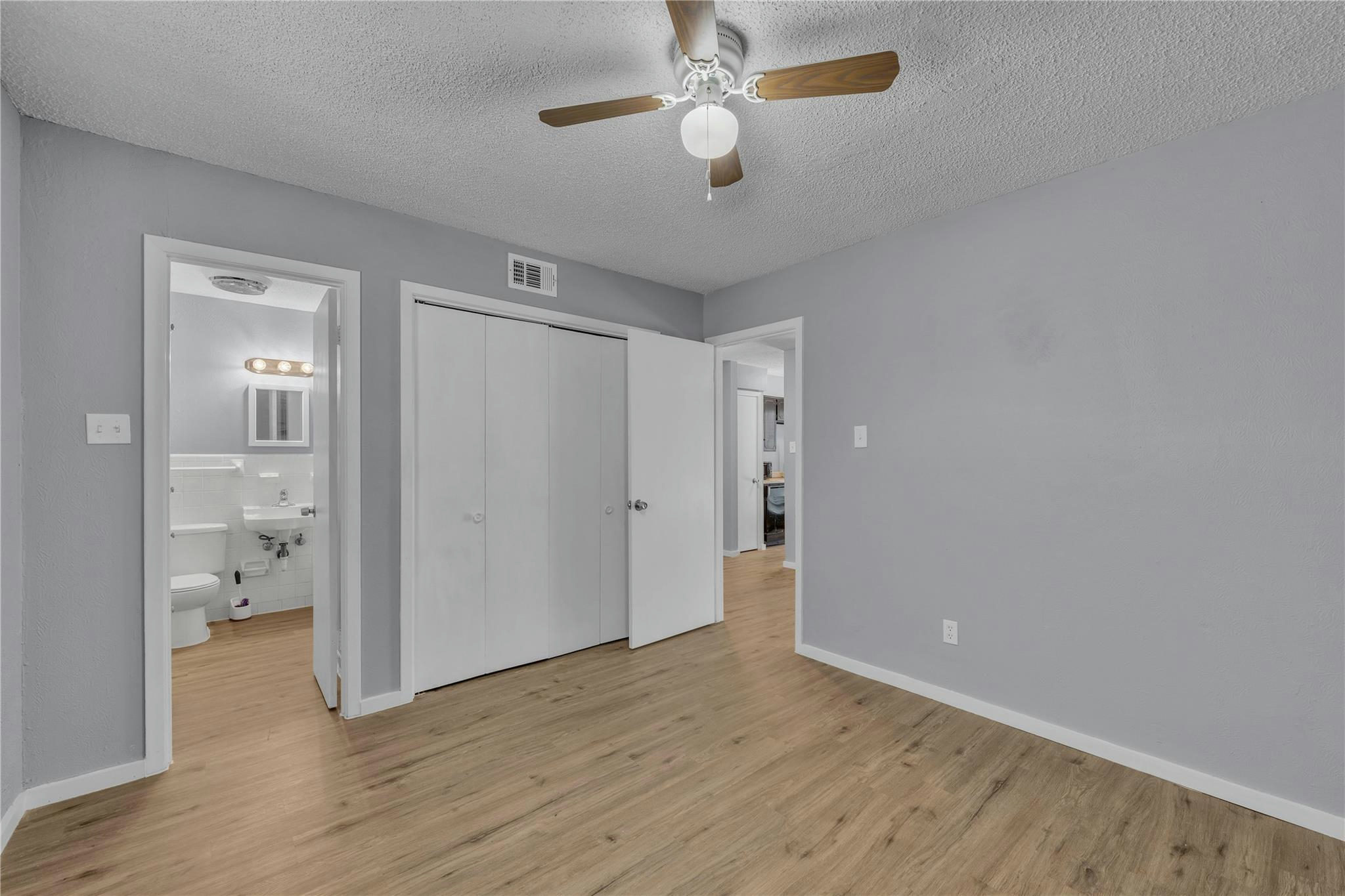 309 E Dean Ave  #5