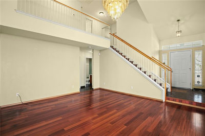 1825 Golden Sunrise Ln — photo 4