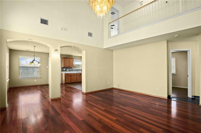 1825 Golden Sunrise Ln — photo 3