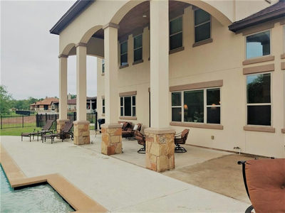 304 Golden Eagle Way — photo 3