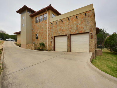 8 COVE CREEK Ln — photo 3
