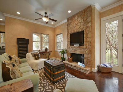 8 COVE CREEK Ln — photo 4