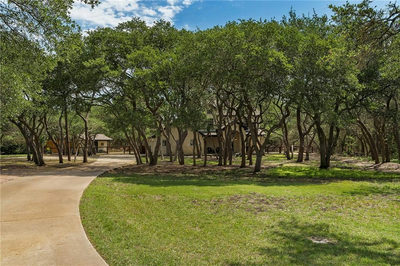 110 Twin Saddles Ln — photo 3