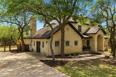 110 Twin Saddles Ln — photo 2