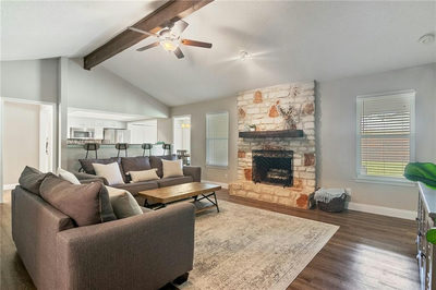 1016 Greenhill Dr — photo 3