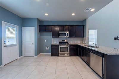1160 La Conterra Blvd — photo 4
