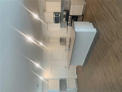 932 Legends Ln — photo 4