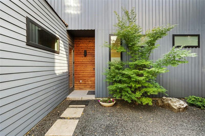 707 E Live Oak St #2 — photo 3
