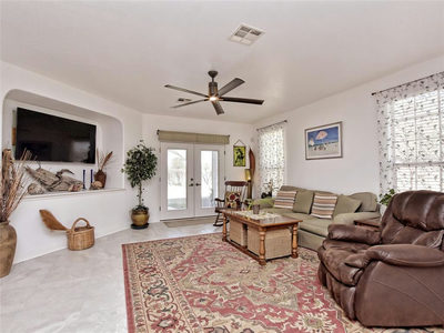 300 Wind Hollow Dr — photo 4