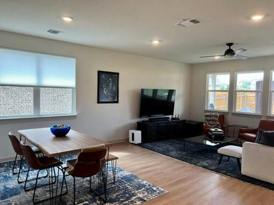 2120 Alamo Heights Ave — photo 2