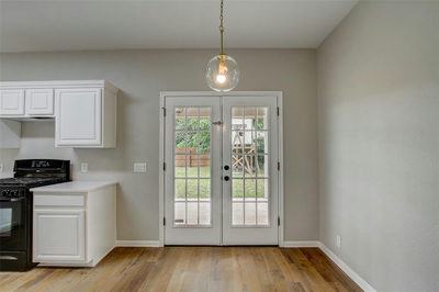 8340 Liberty Walk Dr — photo 4