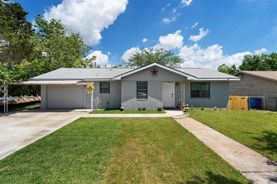 504 Debus Dr — photo 2