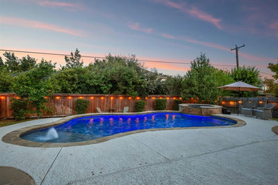 18705 Douglas Maple Way — photo 4