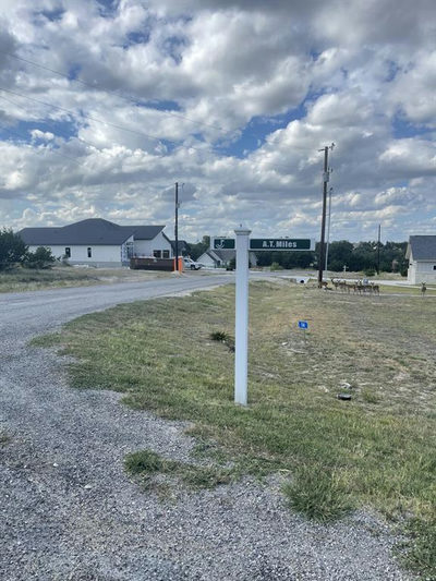 102 A T Miles — photo 2