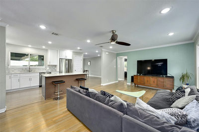 1002 Kent St — photo 3