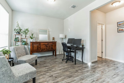 426 Patriot Dr — photo 3