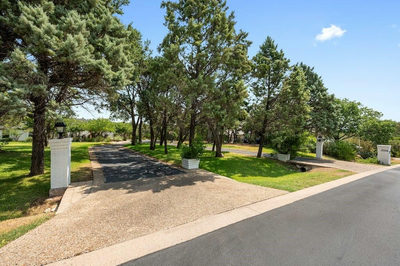 8204 Hickory Creek Dr — photo 3