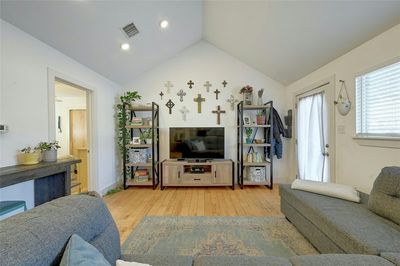 1309 E 52nd St #4 — photo 4