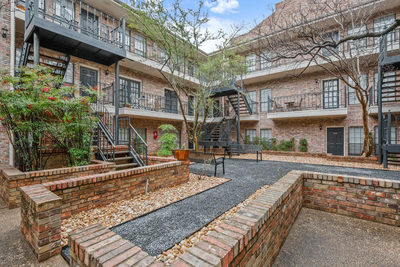 2801 Rio Grande St #301 — photo 4