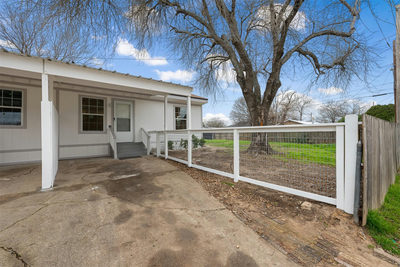 901 Valdez St #1-3 — photo 3