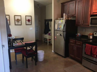 910 W 25th St #603 — photo 5