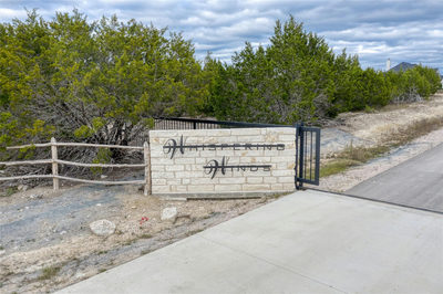 175 Whispering Wind Rd — photo 2