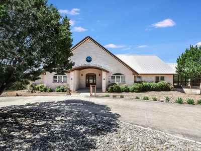 140 Oak Terrace Dr — photo 2