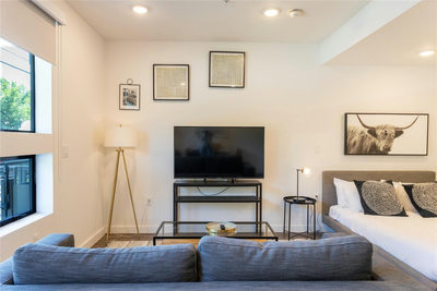 49 Navasota St #102 — photo 4