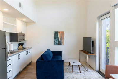 49 Navasota St #202 — photo 4