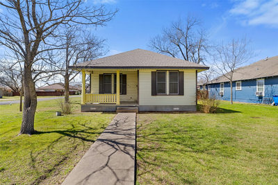 303 Vernon St — photo 2