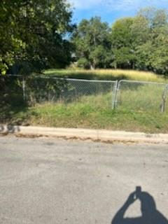2102 Uphill Ln — photo 5