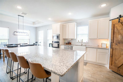 247 Summer Glen Ln — photo 2