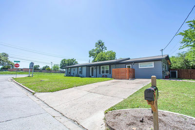 11300 Hunters Ln — photo 2