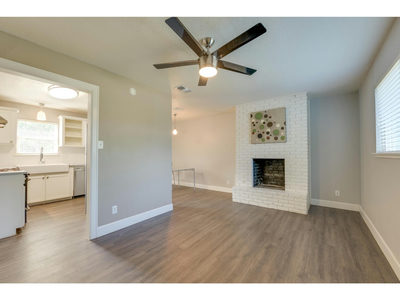 1606 Parker Ln — photo 4