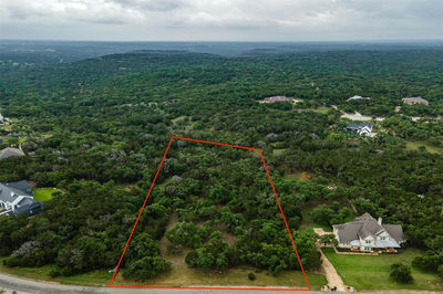 1005 Covered Bridge Dr — photo 2