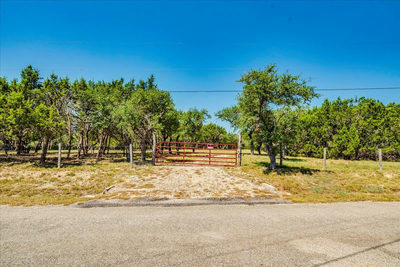901 Todo Ln — photo 2