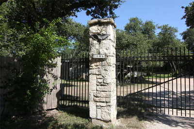 7806 & 7804 Indian Ridge Dr — photo 2