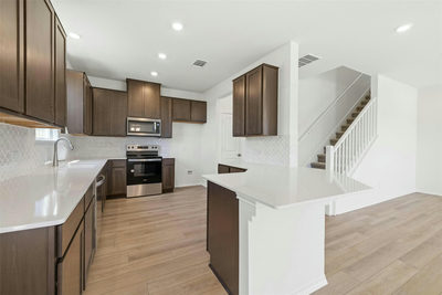 517 Saint Cindys Way — photo 3
