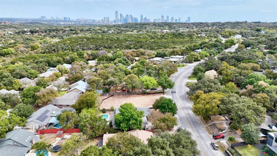 2300 Barton Hills Dr — photo 2