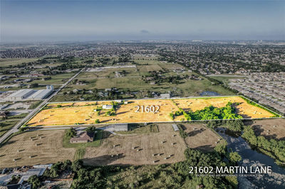 21602 Martin Ln — photo 5