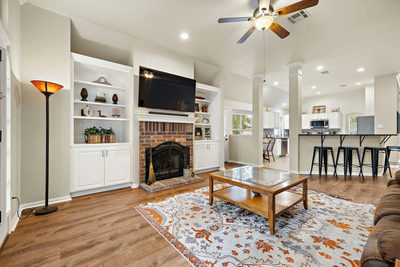8404 Laughing Water Ln — photo 4