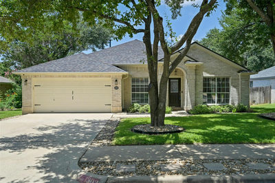 1303 Cedar Oaks Dr — photo 3