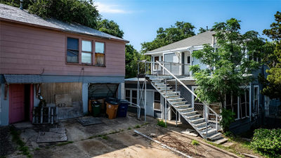 407 E Monroe St — photo 2
