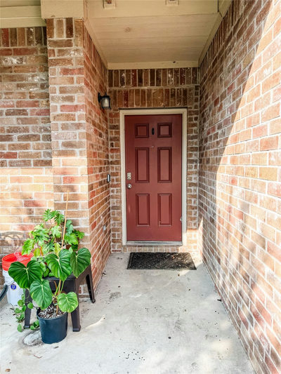 121 MOORHEN Ln — photo 4