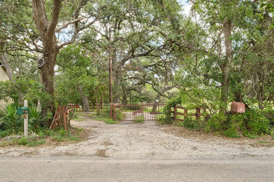 3805 Lone Man Mountain Rd #B — photo 2
