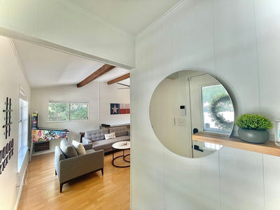 1582 Valley Dr — photo 3